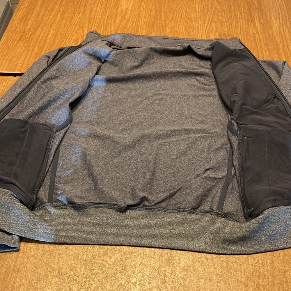 Lululemon Jacket - Picture 11 of 11